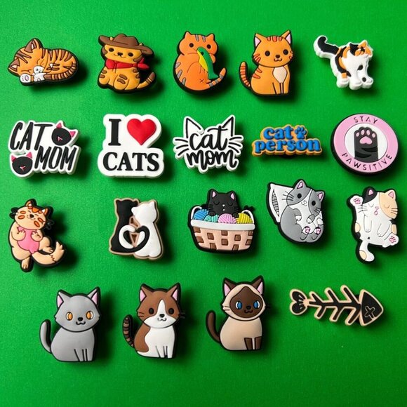 Cat Crocs Shoe Charms Set of 19 - jibbitz Charms Cat lovers GIFT - Picture 1 of 8